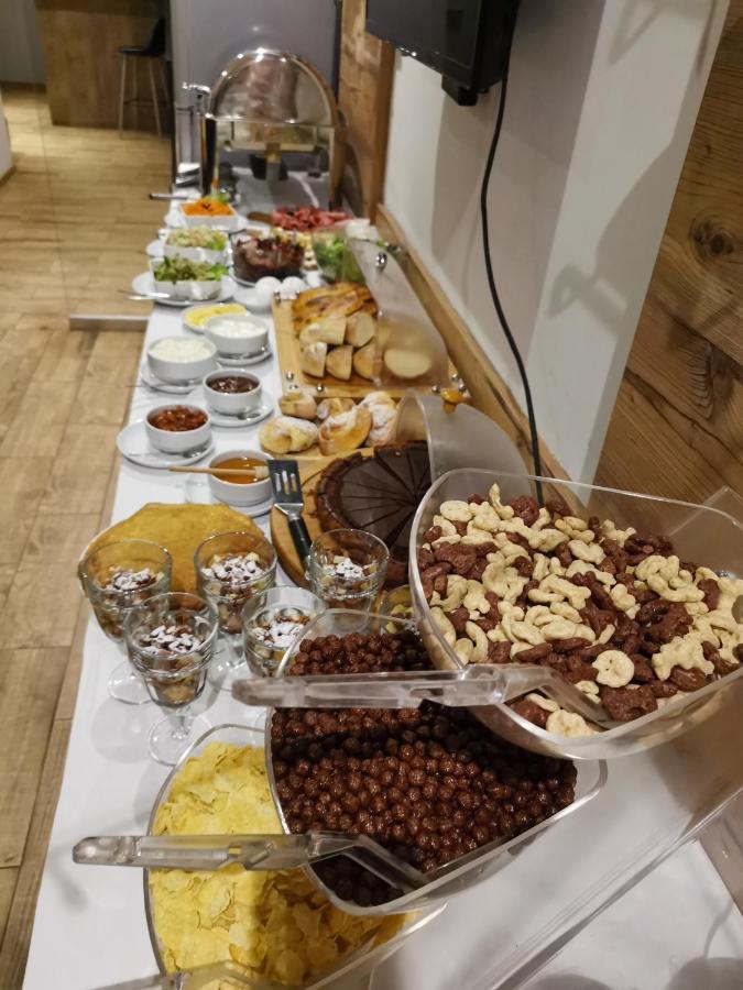 Good Inn Hotel 구다우리 외부 사진